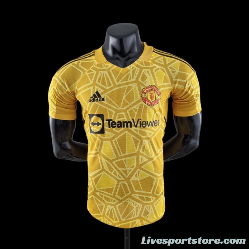 Player Version 22/23 Manchester United Yellow Goalkeeper